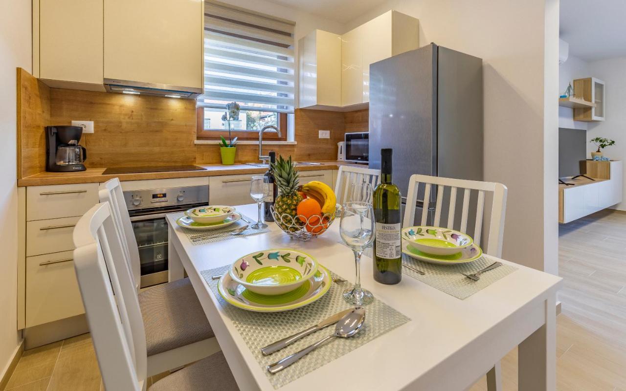 Blue Pula, New, Family Friendly, Comfortable, Free Parking And Wifi Apartmán