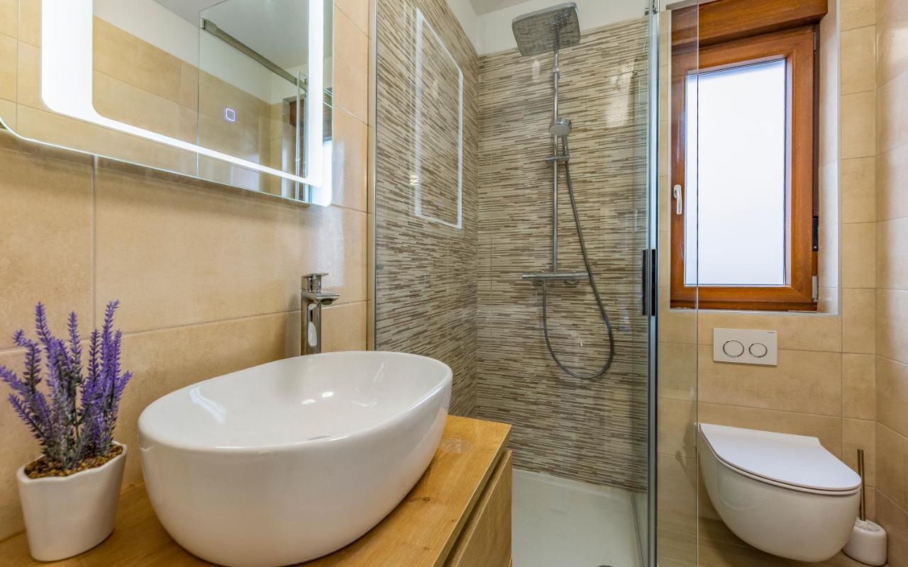 Blue Pula, New, Family Friendly, Comfortable, Free Parking And Wifi Apartmán Pula